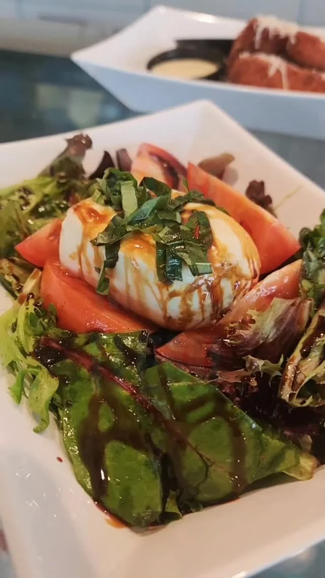 NEW MENU ITEM:
Smoked Burrata Salad
• smoked burrata
• mixed Greens
• roma tomato
• balsamic vinegar
• crostini

#stompinggroundshtx #gardenoaks #oakforest #GOOF #houstonheights #iloveluloos #houstontx #houstonfood #houstonchef #houstonfoodie #houstonlife #eatlocal #houstonrestaurant #htxeats #htx #htxfoodie #HoustonFood #foodstagram #yougottaeatthis #foodbeast #foodporn #houston #dailyeats #food #htx #texas #eatthisnotthat #texasfood #htxfood #foodgram